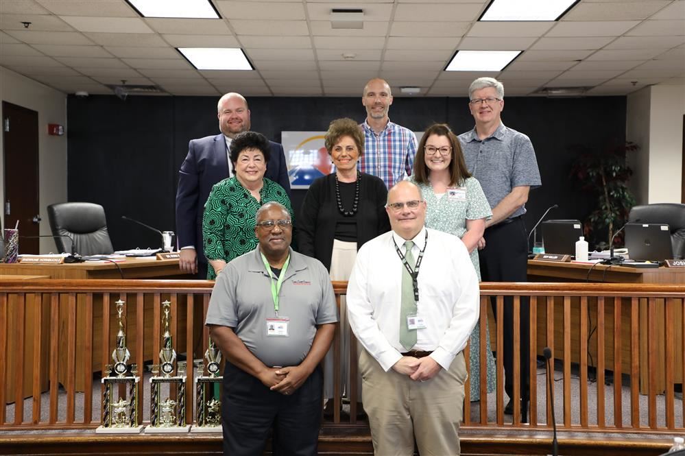  Gary Brydie and Board Members take picture 